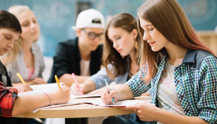 CHE SCUOLA FARO’ CON MIO FIGLIO? - Serate informative per l’orientamento scolastico rivolte ai genitori degli studenti delle classi terze della scuola secondaria di primo grado